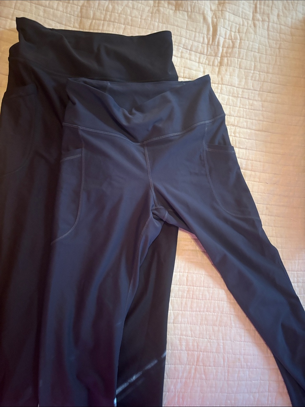 Old Navy Black High-Waist Leggings with Side Pockets